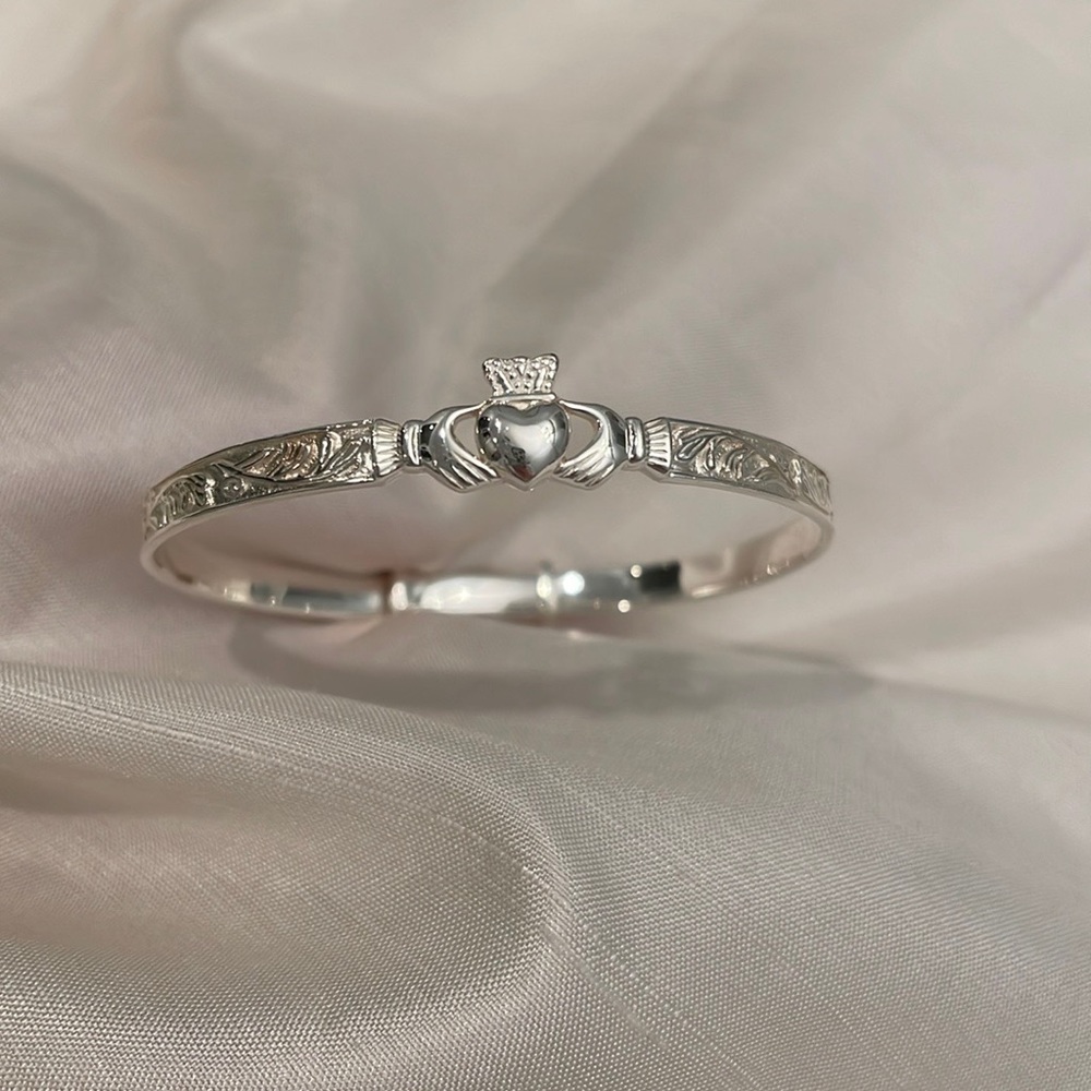 Solvar Child’s Sterling Silver Claddagh Bracelet